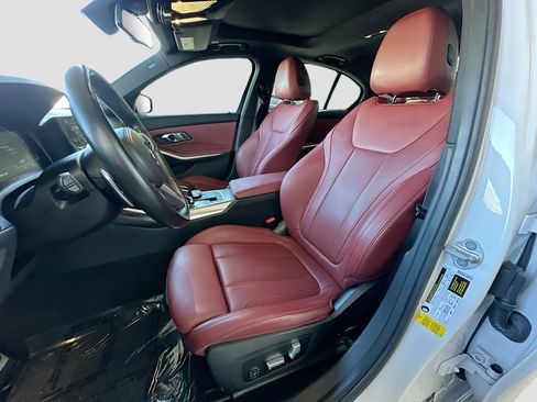 Used 2022 BMW 330i Sedan w/ M Sport Package image 20