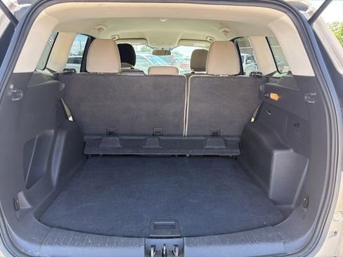Used 2018 Ford Escape SE FWD image 15