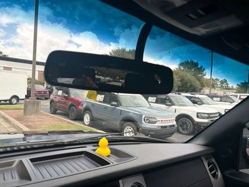 Used 2017 Ford Expedition XLT RWD image 22