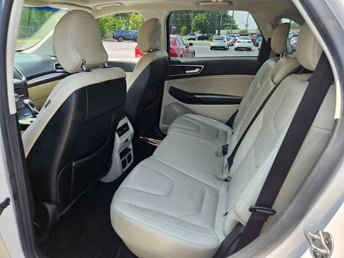 Used 2017 Ford Edge Titanium w/ Equipment Group 301A FWD image 10