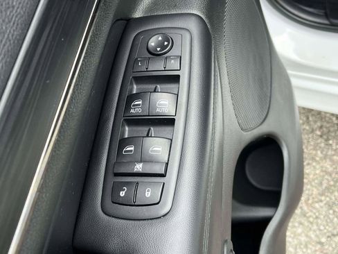 Used 2020 Jeep Grand Cherokee Limited X image 14