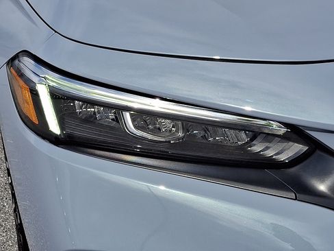 Certified 2023 Honda Civic EX image 9