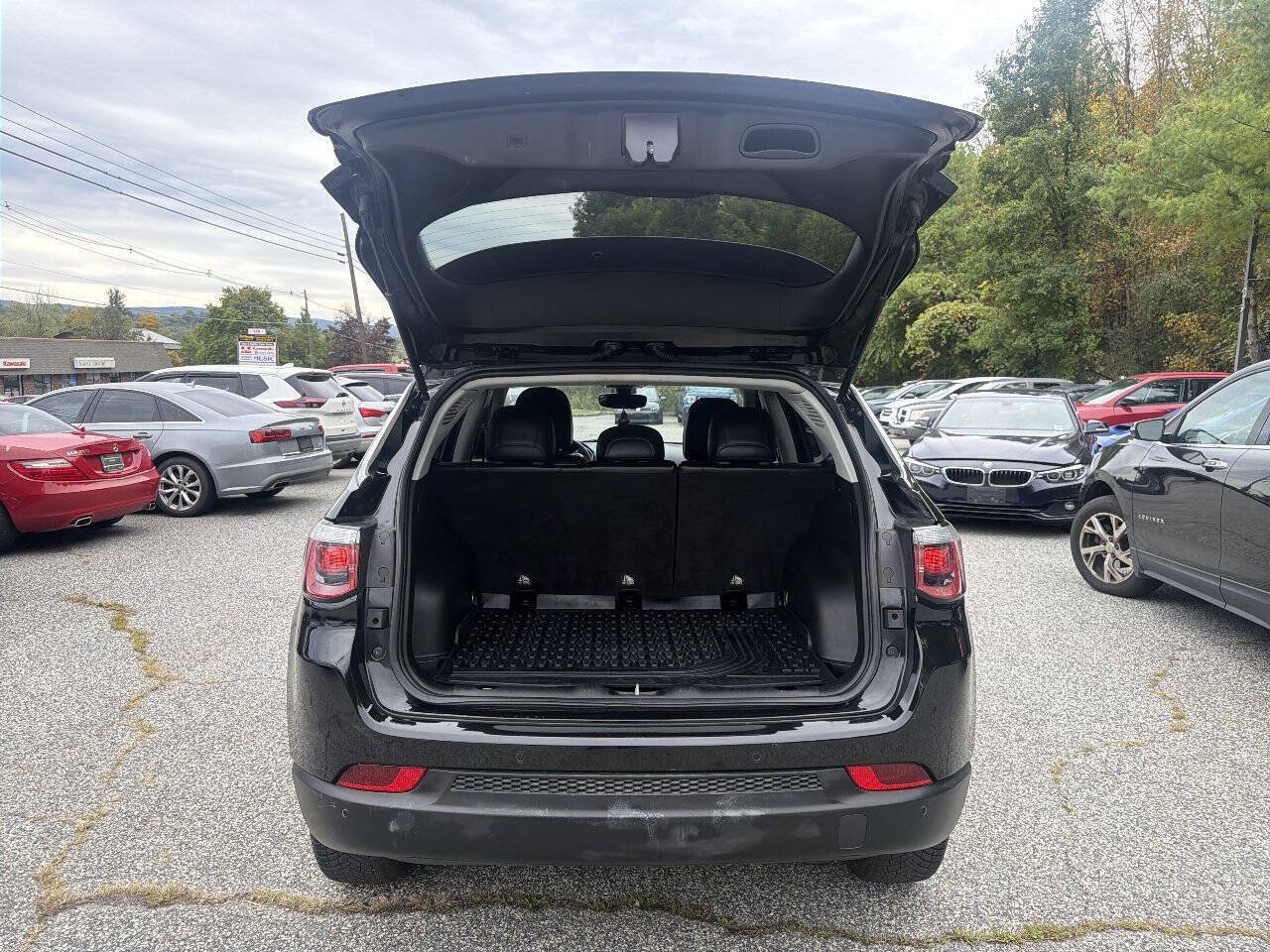 Used 2018 Jeep Compass Latitude w/ Popular Equipment Group AWD/4WD image 15