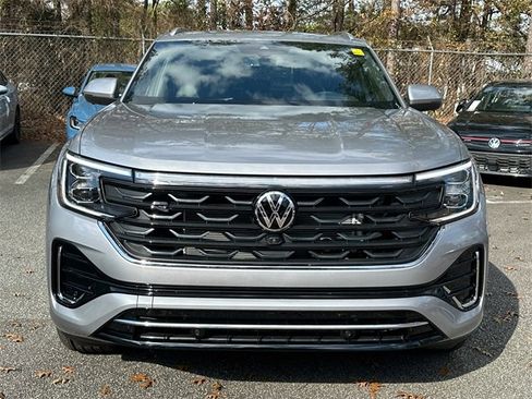 New 2026 Volkswagen Atlas Cross Sport SEL Premium R-Line image 2