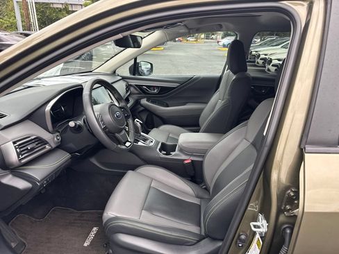 Used 2025 Subaru Outback Onyx Edition AWD/4WD image 10