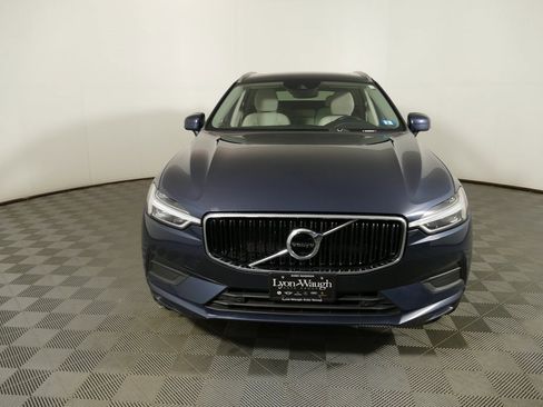 Used 2019 Volvo XC60 T6 Momentum w/ Premium Package image 8