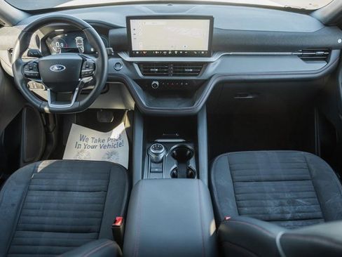 Used 2025 Ford Explorer ST-Line w/ ST-Line Street Pack image 22