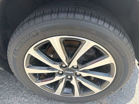 Used 2019 Lincoln MKC Reserve w/ MKC Technology Package image 11