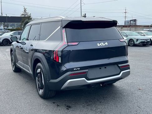 Used 2025 Kia EV9 Wind image 9