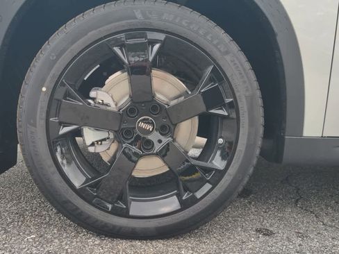 Used 2025 MINI Cooper Countryman SE w/ Comfort Package Max image 30