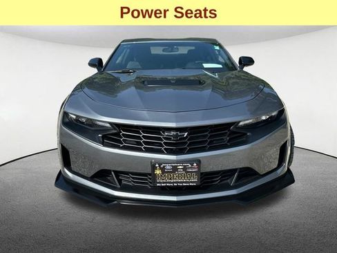 Used 2022 Chevrolet Camaro LT RWD image 4