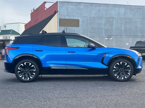 New 2026 Chevrolet Blazer EV RS image 8