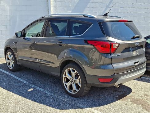 Used 2019 Ford Escape Titanium AWD/4WD image 2