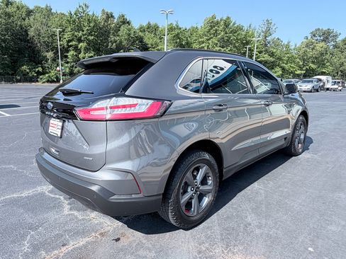 Used 2022 Ford Edge SEL w/ Sport Appearance Package AWD/4WD image 6