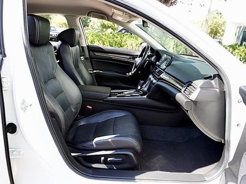Used 2021 Honda Accord Sport Special Edition image 18