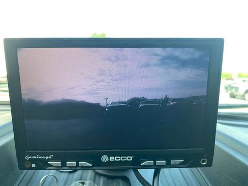 Used 2017 Ford F550 4x4 Regular Cab Super Duty image 18