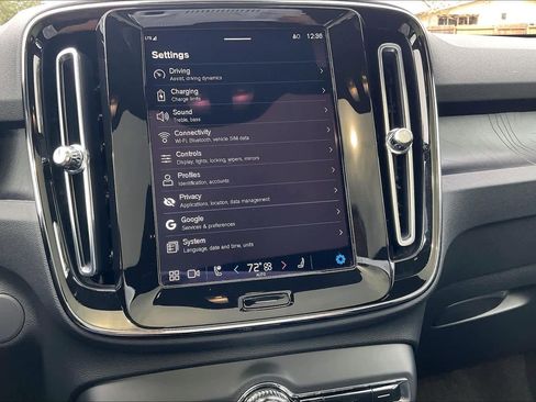 Used 2023 Volvo C40 P8 Recharge Plus w/ Climate Package image 39