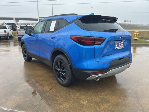 Used 2025 Chevrolet Blazer LT w/ Midnight/Sport Edition image 8