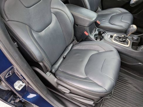 Certified 2016 Jeep Cherokee Limited AWD/4WD image 27