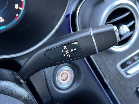 Used 2021 Mercedes-Benz GLC 300 4MATIC Coupe image 19