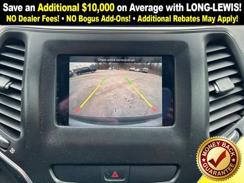 Used 2019 Jeep Cherokee Latitude w/ Popular Appearance Group image 29