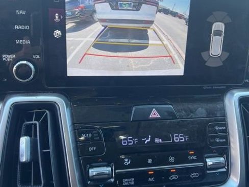 Used 2022 Kia Sorento EX w/ Panoramic Sunroof Package image 5