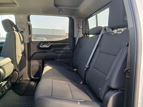 New 2026 GMC Sierra 1500 SLE w/ Preferred Package AWD/4WD image 12