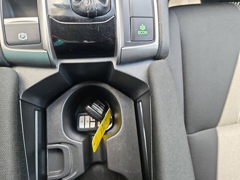 Used 2018 Honda Civic EX image 36