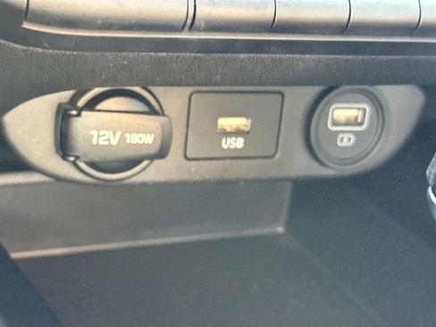 Used 2022 Hyundai Elantra SEL image 33