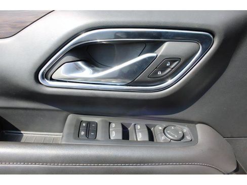 Used 2023 Chevrolet Tahoe Z71 w/ Luxury Package image 8