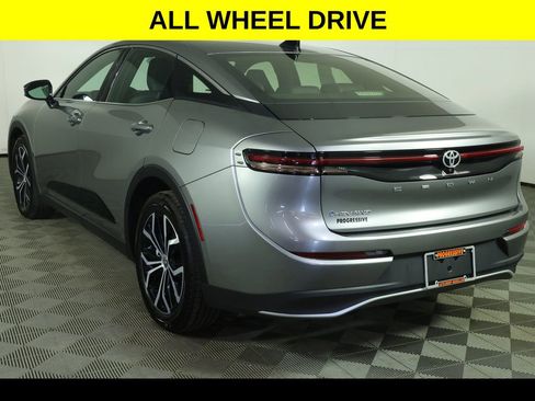 Used 2026 Toyota Crown AWD/4WD image 5