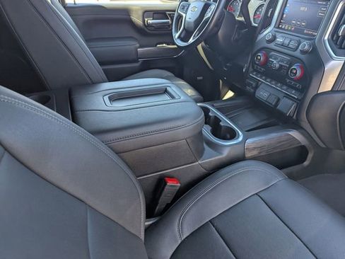 Used 2022 Chevrolet Silverado 2500 LTZ w/ Z71 Chrome Sport Edition image 11