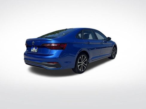 Used 2022 Volkswagen Jetta Sport FWD image 5