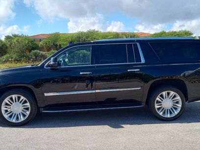 Used 2017 Cadillac Escalade ESV Luxury