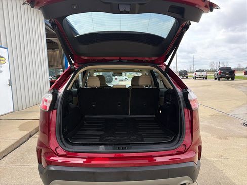 Used 2019 Ford Edge SEL w/ Equipment Group 201A image 16