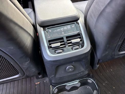 Used 2023 Volvo XC90 T8 Plus w/ Protection Package Premier image 33