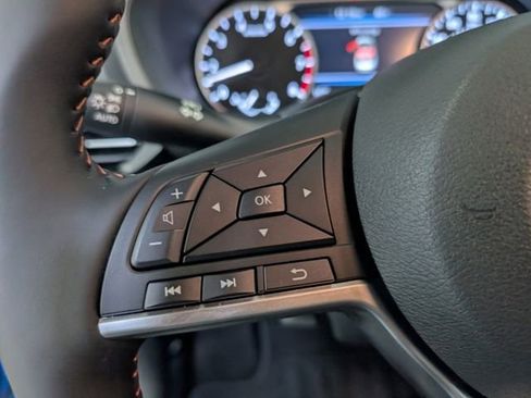 Used 2025 Nissan Sentra SR FWD image 18