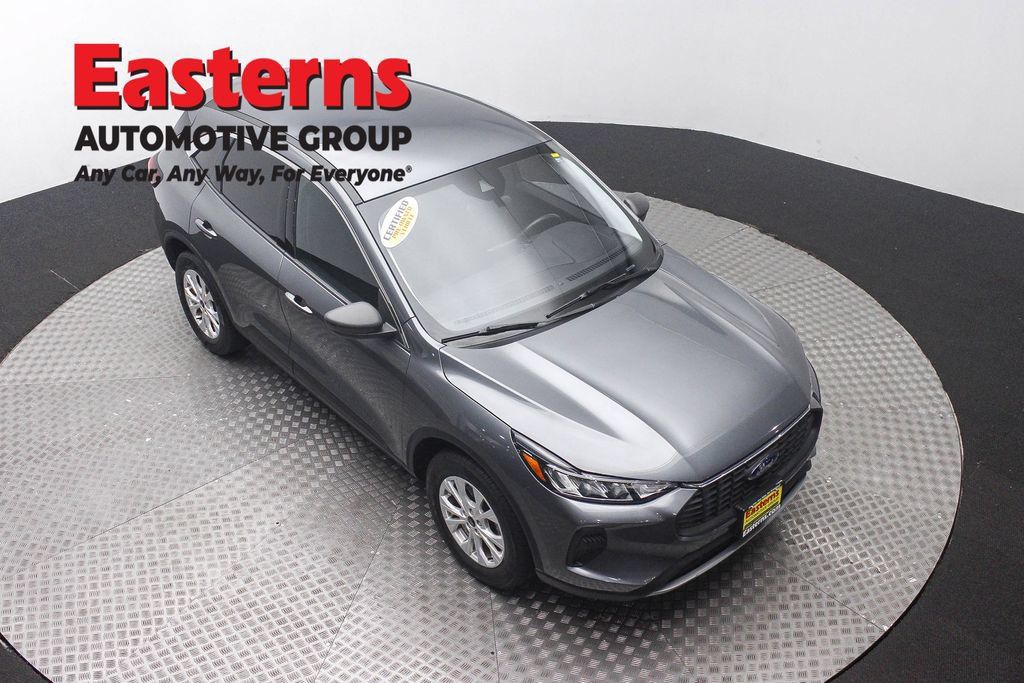 Used 2024 Ford Escape Active AWD/4WD image 5