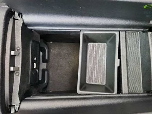 Used 2025 Mercedes-Benz GLE 350 4MATIC image 53