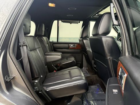 Used 2015 Lincoln Navigator 4WD 4dr image 26