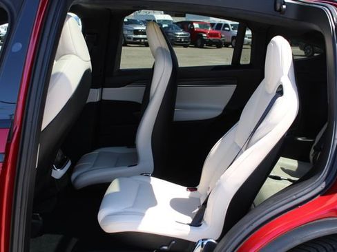 Used 2023 Tesla Model X Plaid image 42