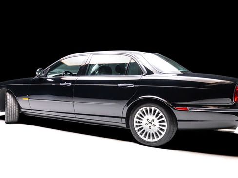 Used 2005 Jaguar XJ8 RWD image 20