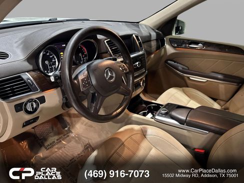 Used 2013 Mercedes-Benz GL 450 4MATIC image 16