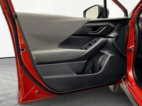 Used 2024 Subaru Crosstrek 2.0i Premium image 23