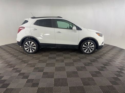 Used 2022 Buick Encore Preferred w/ Safety Package II image 5