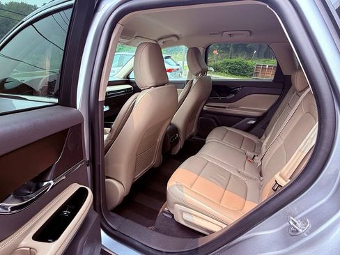 Used 2024 Lincoln Corsair Reserve w/ Rear Removable Package Tray AWD/4WD image 18
