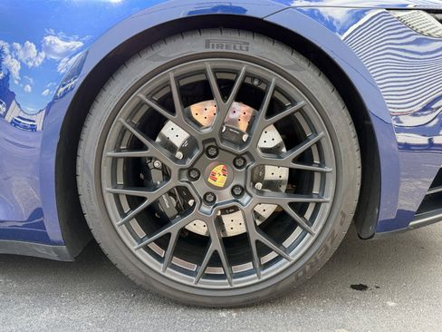 Certified 2024 Porsche 911 Carrera GTS RWD image 10