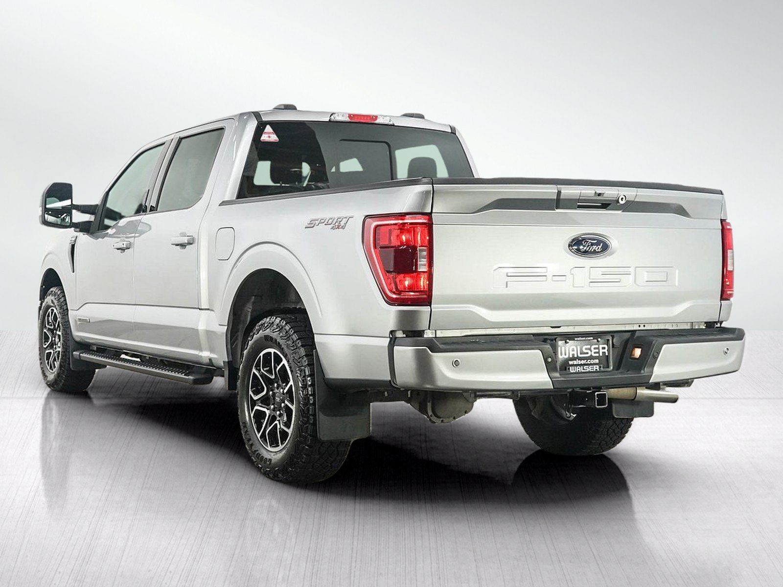 Used 2022 Ford F150 XLT w/ Equipment Group 302A High AWD/4WD image 3