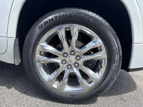 Used 2021 Chevrolet Traverse High Country image 9