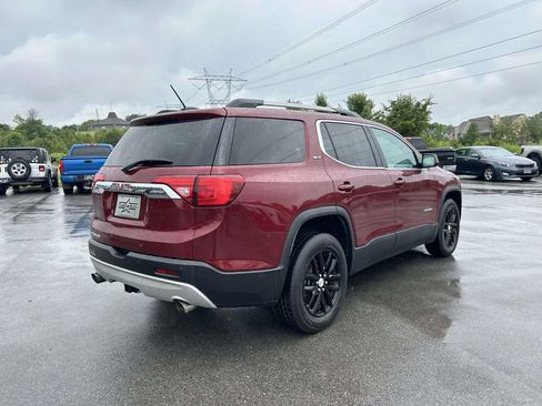 Used 2018 GMC Acadia SLT FWD image 3